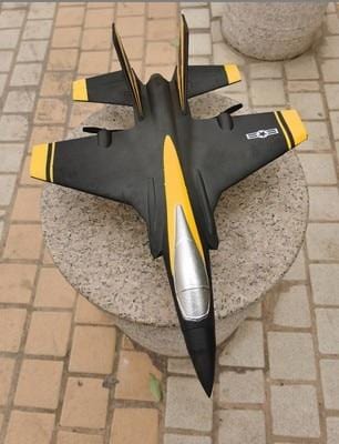 Avion de chasse radiocommandé Noir et jaune